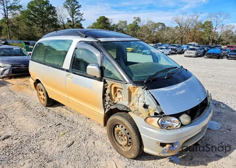 1998 Toyota Estima from USA, damaged, VIN TCR101347082